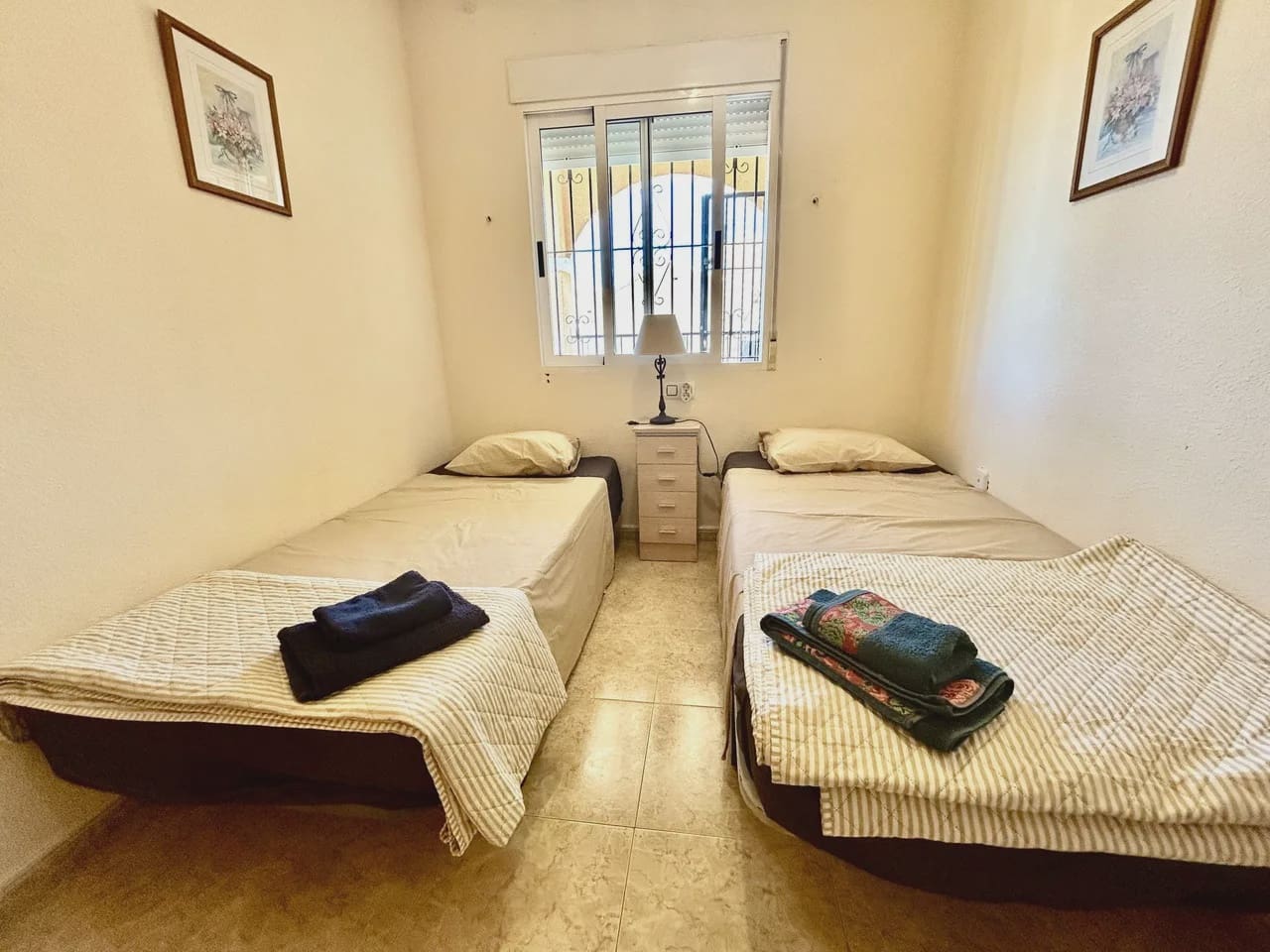 2 soverom Villa til salgs i La Zenia med svømmebasseng garasje - € 165 000 (Ref: 9995417)