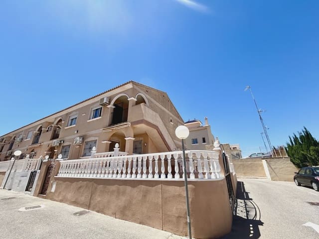 2 soverom Villa til salgs i La Zenia, Orihuela med svømmebasseng garasje - € 165 000 (Ref: 9995417)