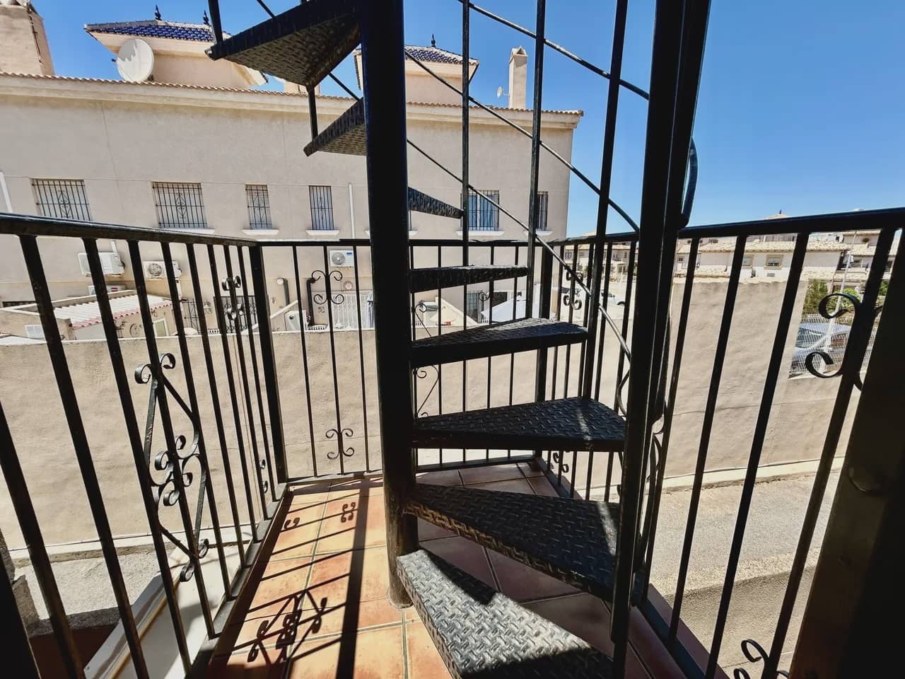 2 soverom Villa til salgs i La Zenia med svømmebasseng garasje - € 165 000 (Ref: 9995417)