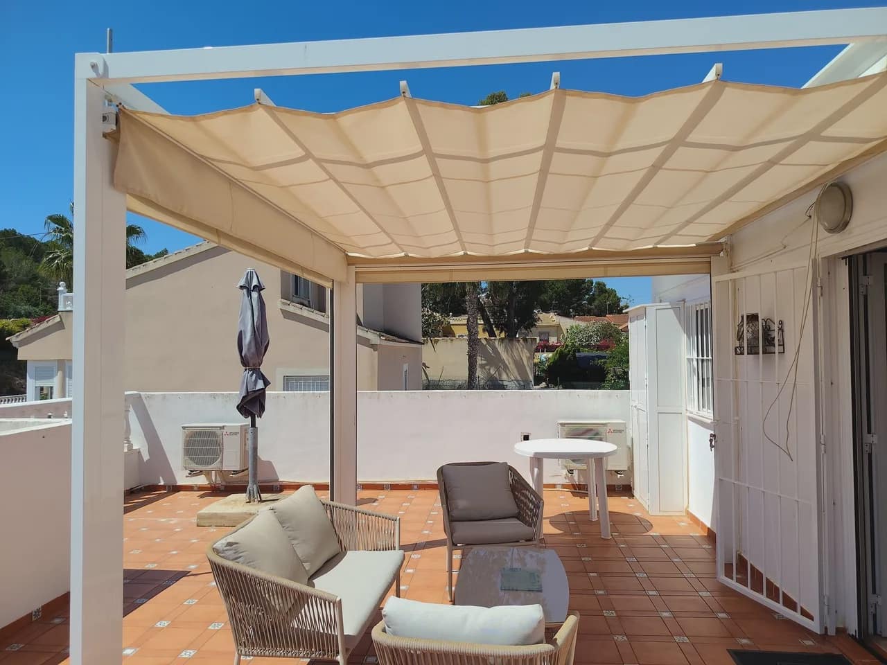 3 camera da letto Villa in vendita in Jacarilla con piscina garage - 485.000 € (Rif: 9995420)