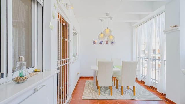 2 soveværelse Lejlighed til salg i Punta Prima, Orihuela med swimmingpool - € 174.900 (Ref: 9995421)