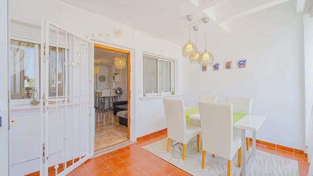 2 soveværelse Lejlighed til salg i Punta Prima, Orihuela med swimmingpool - € 174.900 (Ref: 9995421)