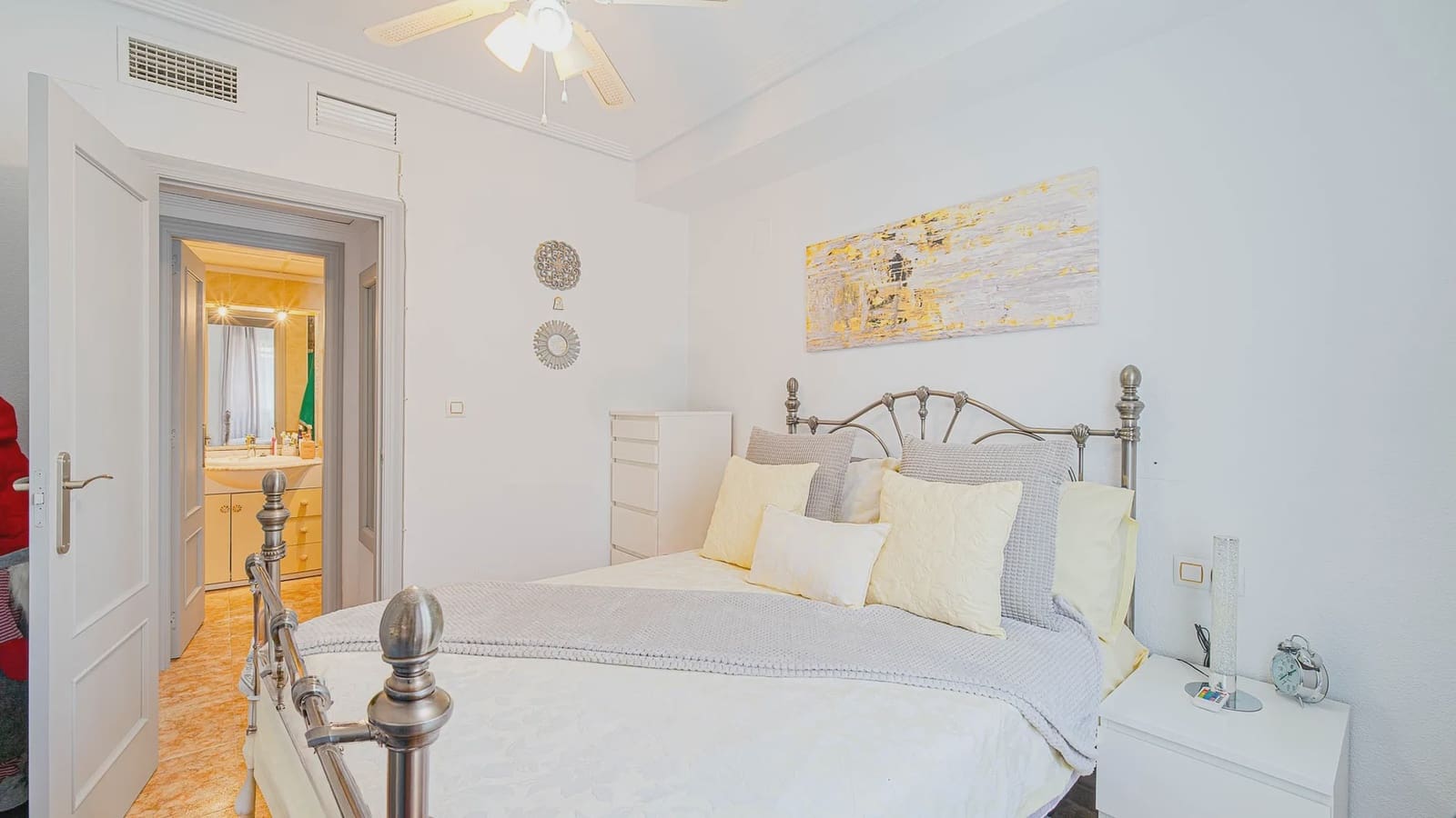 2 Zimmer Apartment zu verkaufen in Orihuela Costa mit Pool - 174.900 € (Ref: 9995421)