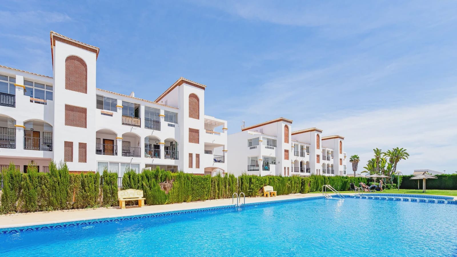 2 Zimmer Apartment zu verkaufen in Orihuela Costa mit Pool - 174.900 € (Ref: 9995421)