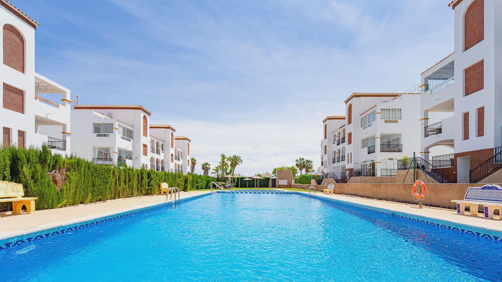 2 Zimmer Apartment zu verkaufen in Orihuela Costa mit Pool - 174.900 € (Ref: 9995421)