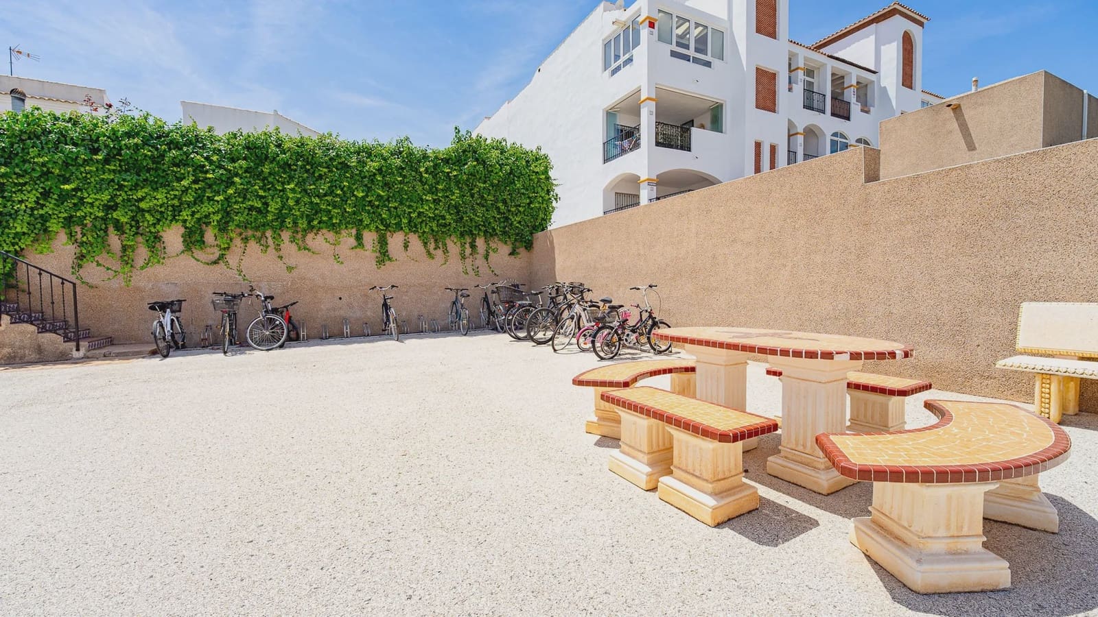 2 Zimmer Apartment zu verkaufen in Orihuela Costa mit Pool - 174.900 € (Ref: 9995421)