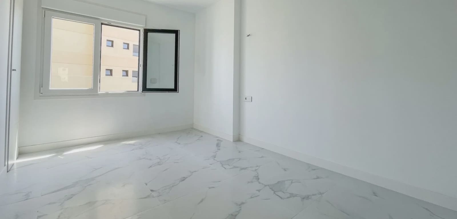 3 chambre Appartement à vendre à Orihuela Costa avec piscine garage - 579 900 € (Ref: 9996513)