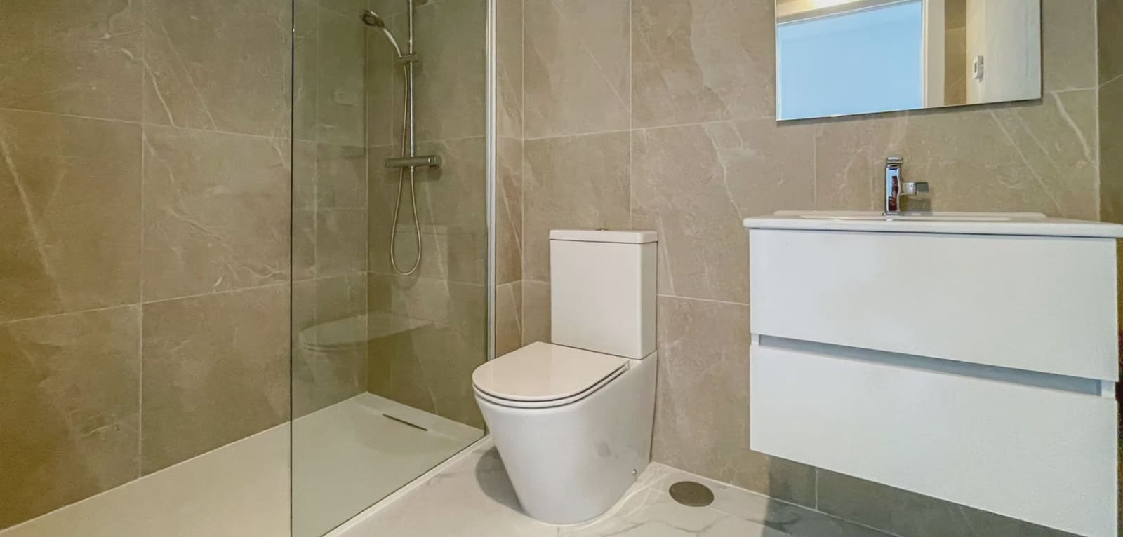 3 chambre Appartement à vendre à Orihuela Costa avec piscine garage - 579 900 € (Ref: 9996513)