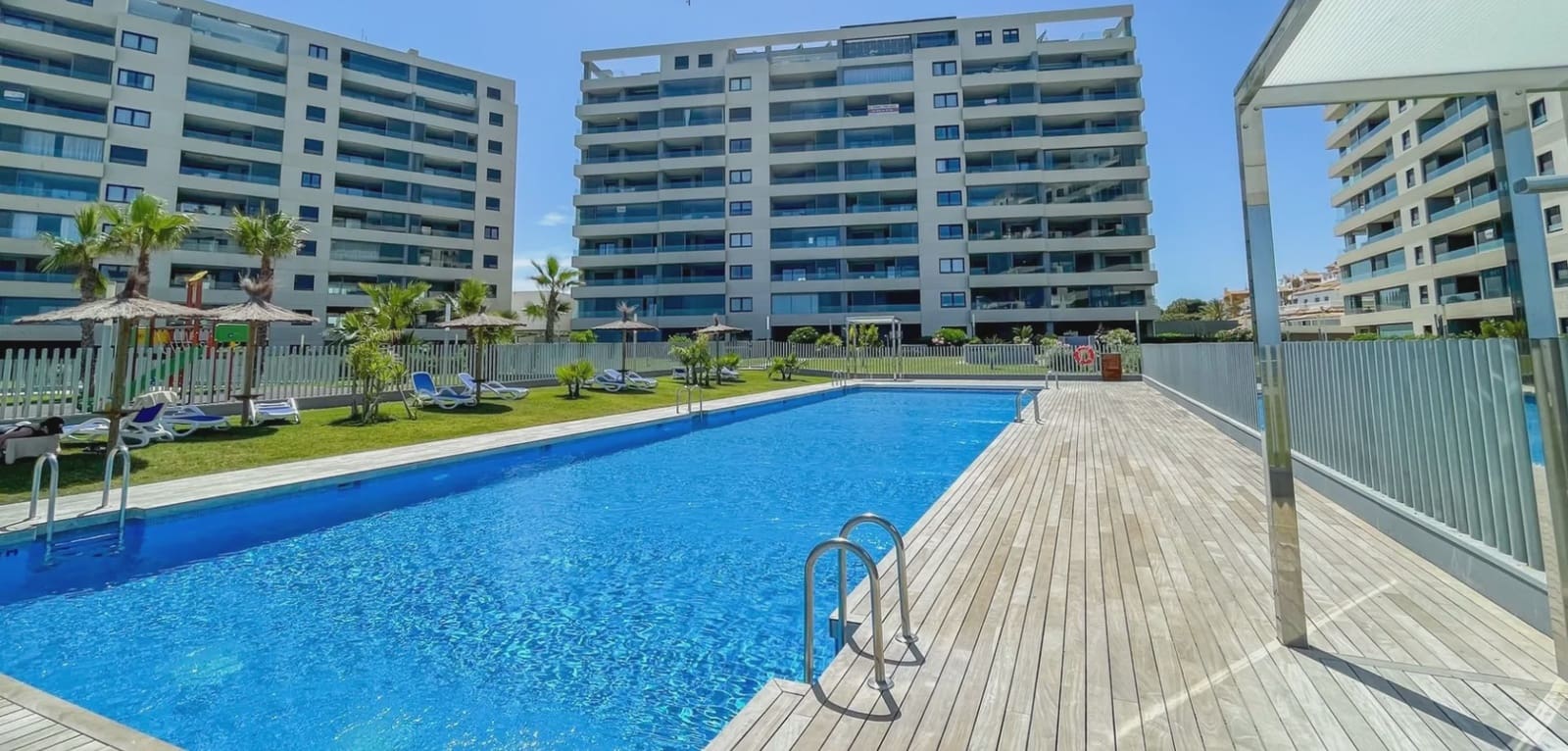 3 chambre Appartement à vendre à Orihuela Costa avec piscine garage - 579 900 € (Ref: 9996513)
