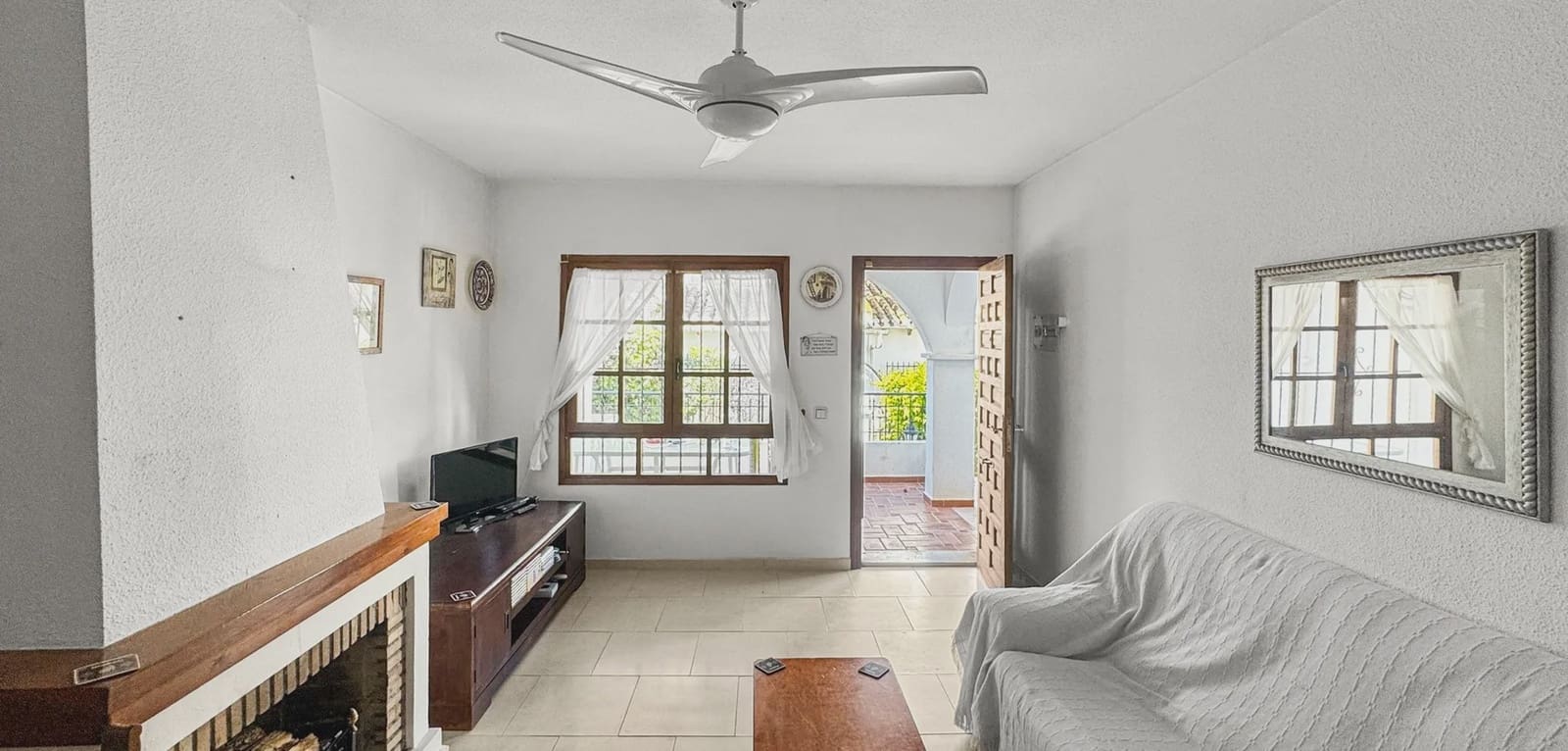 2 soverom Bungalow til salgs i Torrevieja med svømmebasseng - € 160 000 (Ref: 9996514)