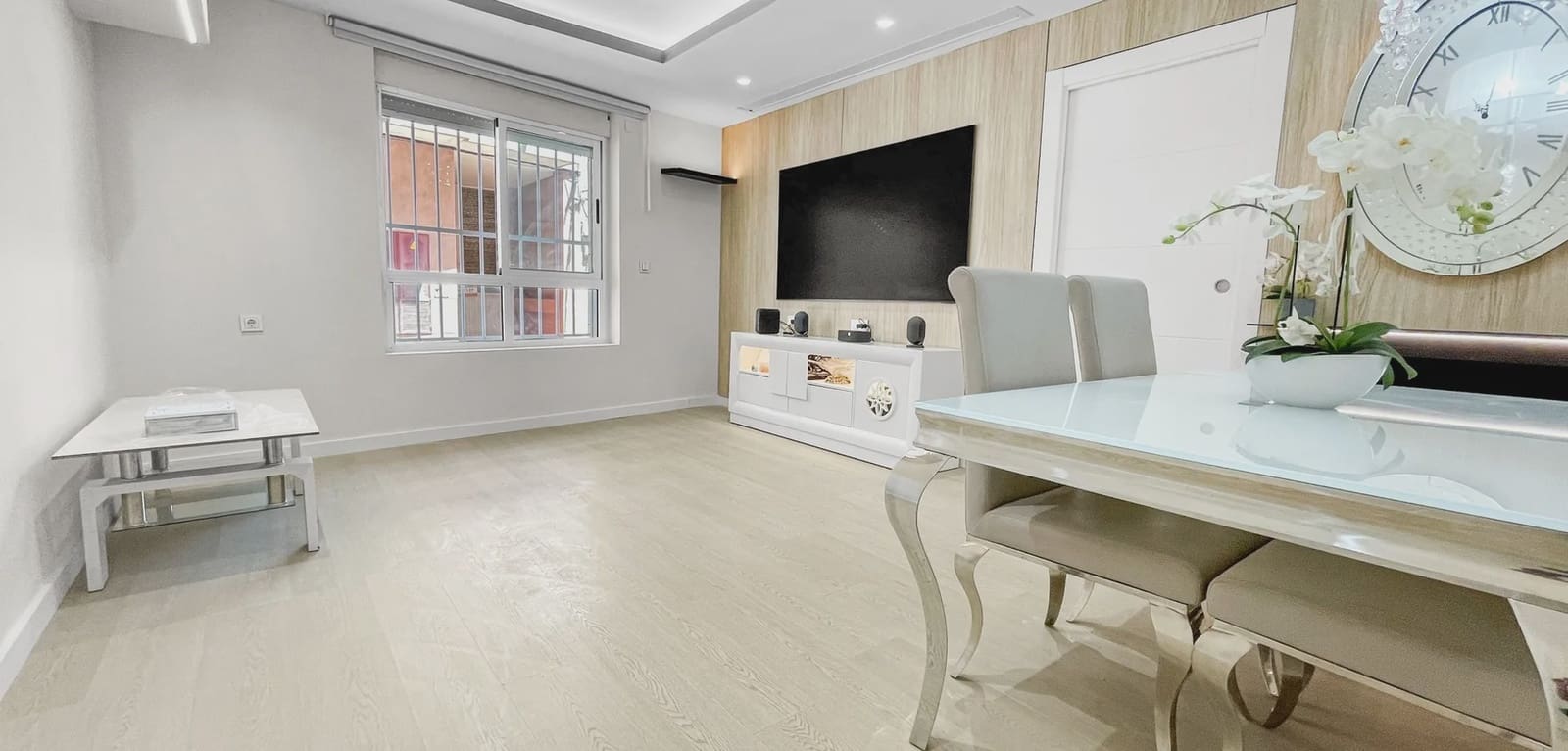 Apartamento de 3 habitaciones en Torrevieja en venta con garaje - 236.000 € (Ref: 9996515)