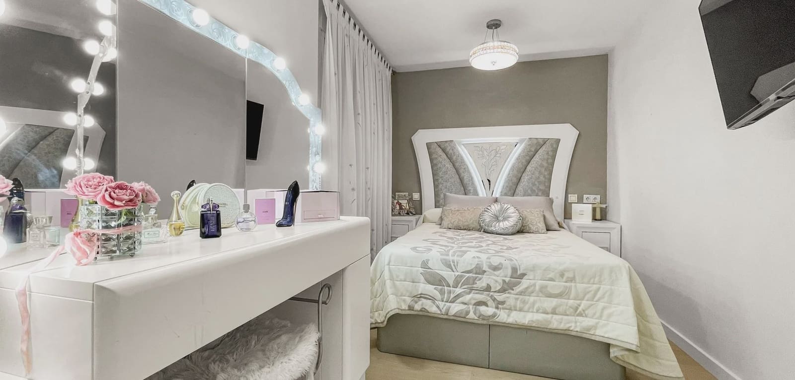 Apartamento de 3 habitaciones en Torrevieja en venta con garaje - 236.000 € (Ref: 9996515)