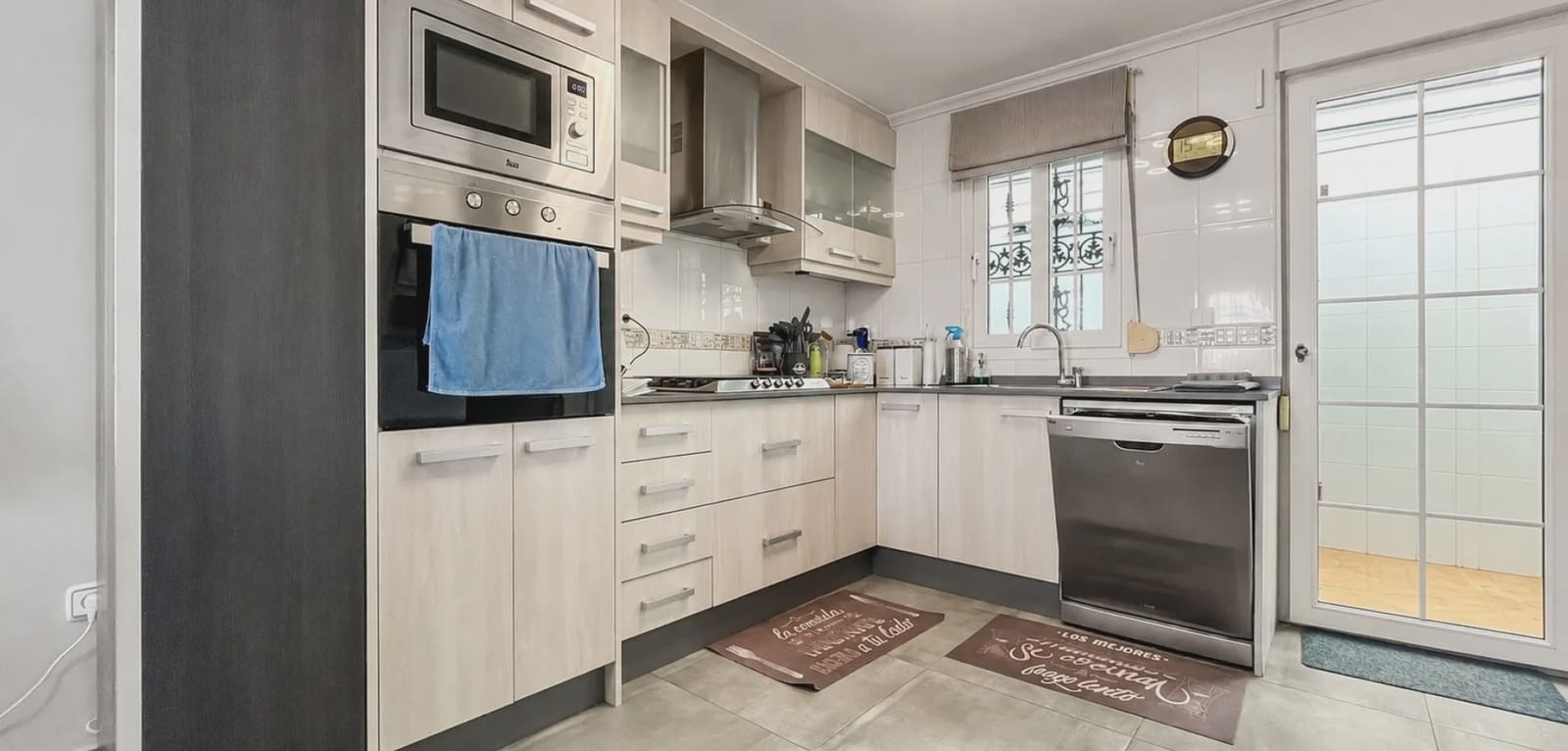 3 soveværelse Villa til salg i Orihuela Costa med swimmingpool garage - € 435.900 (Ref: 9996516)