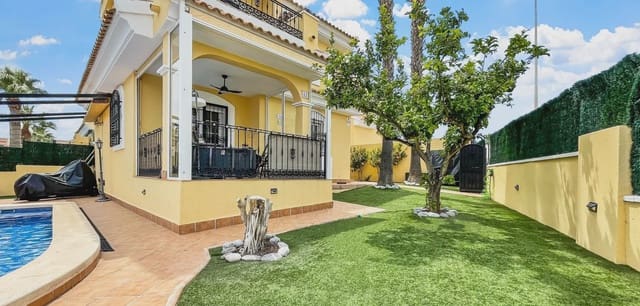 3 soveværelse Villa til salg i Lomas de Cabo Roig - Los Dolses, Orihuela med swimmingpool garage - € 435.900 (Ref: 9996516)