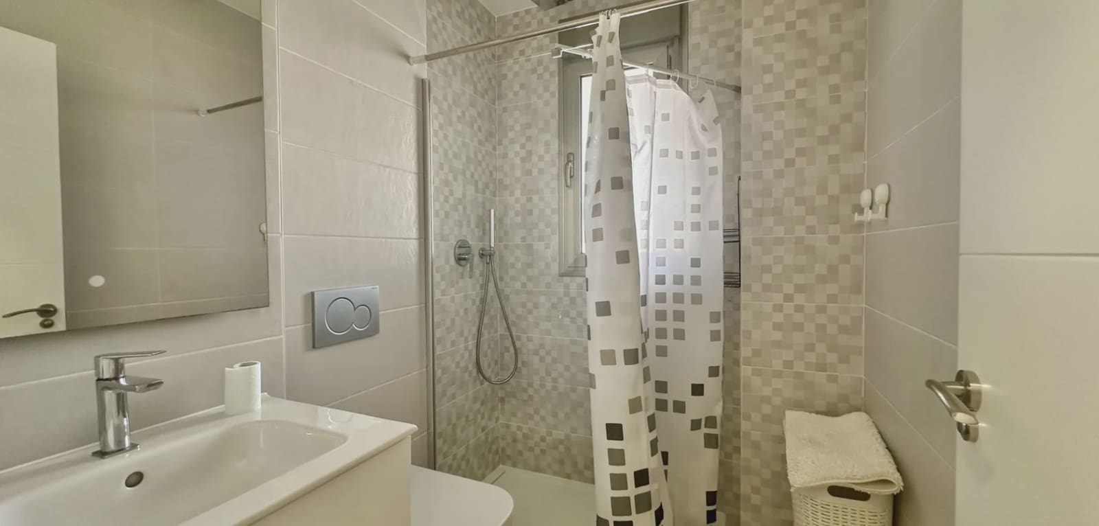 3 soveværelse Lejlighed til salg i Orihuela Costa med swimmingpool garage - € 320.000 (Ref: 9996519)