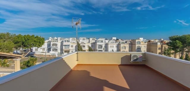 3 soverom Villa til salgs i Las Filipinas med svømmebasseng garasje - € 295 000 (Ref: 9996521)