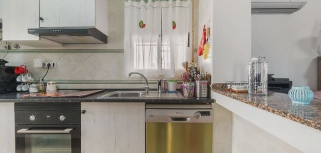 3 soverom Villa til salgs i Las Filipinas med svømmebasseng garasje - € 295 000 (Ref: 9996521)