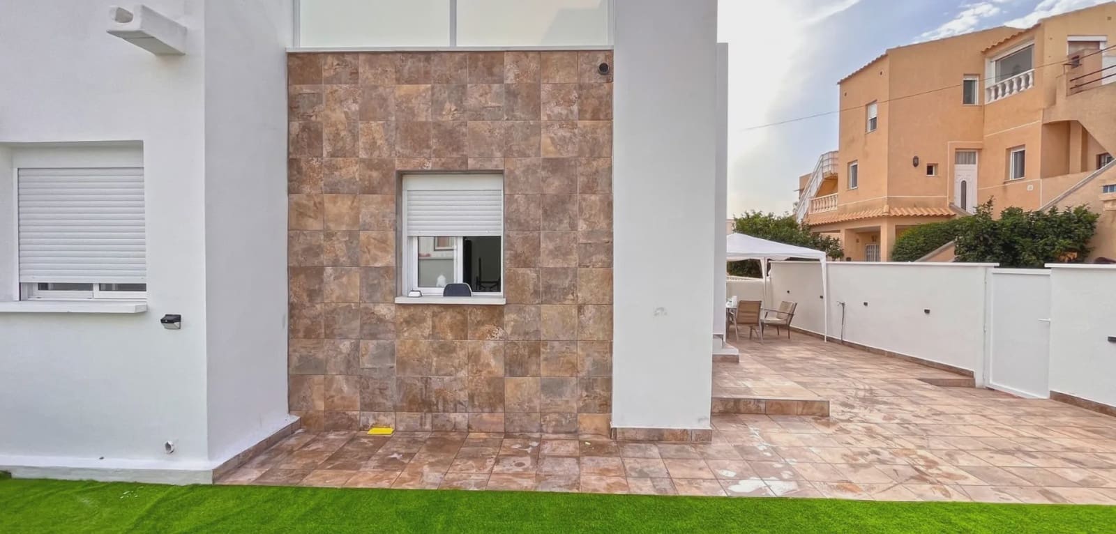 2 makuuhuone Bungalow myytävänä paikassa Orihuela Costa - 219 000 € (Ref: 9996523)