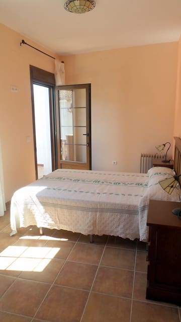 3 soveværelse Byhus til salg i Albunuelas med swimmingpool - € 140.000 (Ref: 7372267)