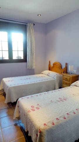 3 soveværelse Byhus til salg i Albuñuelas med swimmingpool - € 140.000 (Ref: 7372267)