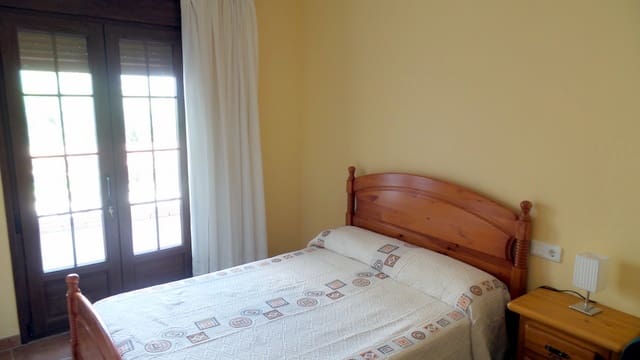 3 soveværelse Byhus til salg i Albunuelas med swimmingpool - € 140.000 (Ref: 7372267)