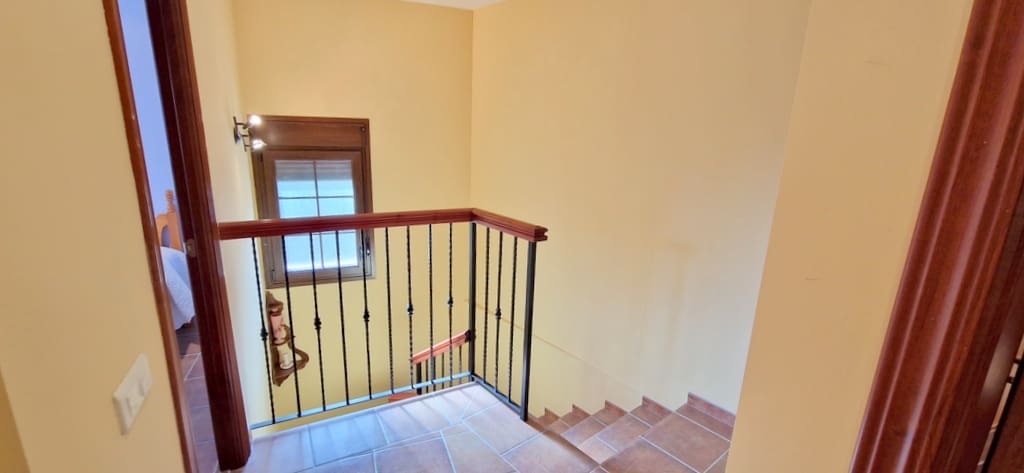 3 soveværelse Byhus til salg i Albunuelas med swimmingpool - € 140.000 (Ref: 7372267)