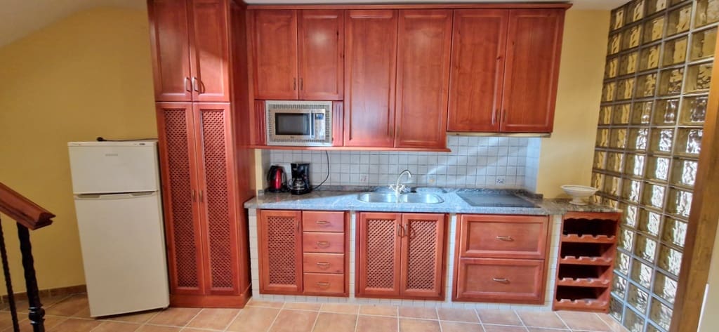 3 soveværelse Byhus til salg i Albunuelas med swimmingpool - € 140.000 (Ref: 7372267)