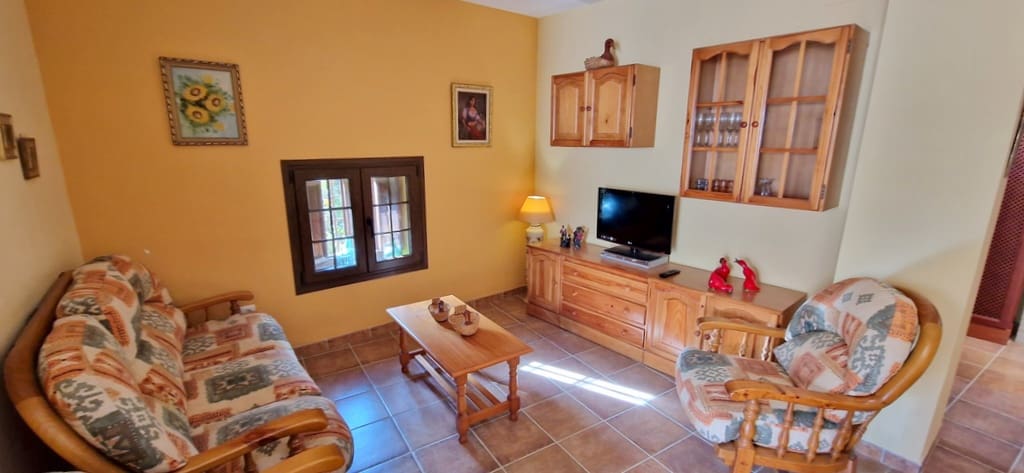 3 soveværelse Byhus til salg i Albunuelas med swimmingpool - € 140.000 (Ref: 7372267)