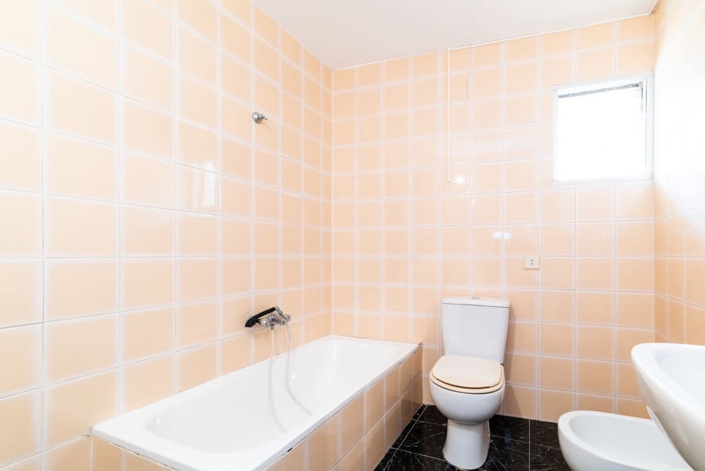 2 soveværelse Byhus til salg i Saleres - € 69.000 (Ref: 7916397)