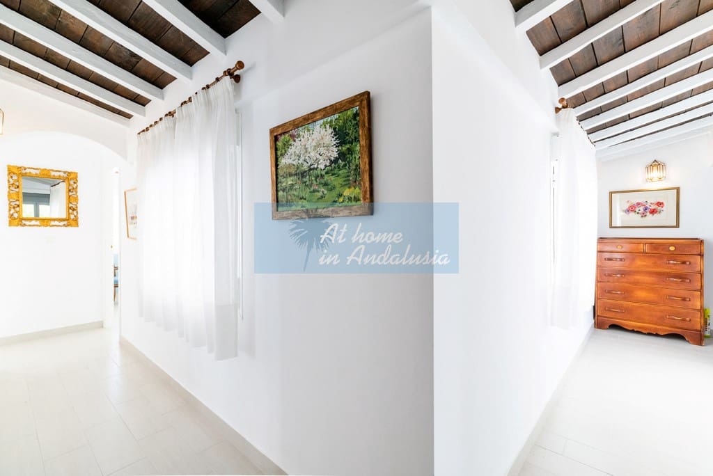 5 bedroom Townhouse for sale in Lecrin - € 390,000 (Ref: 8245898)