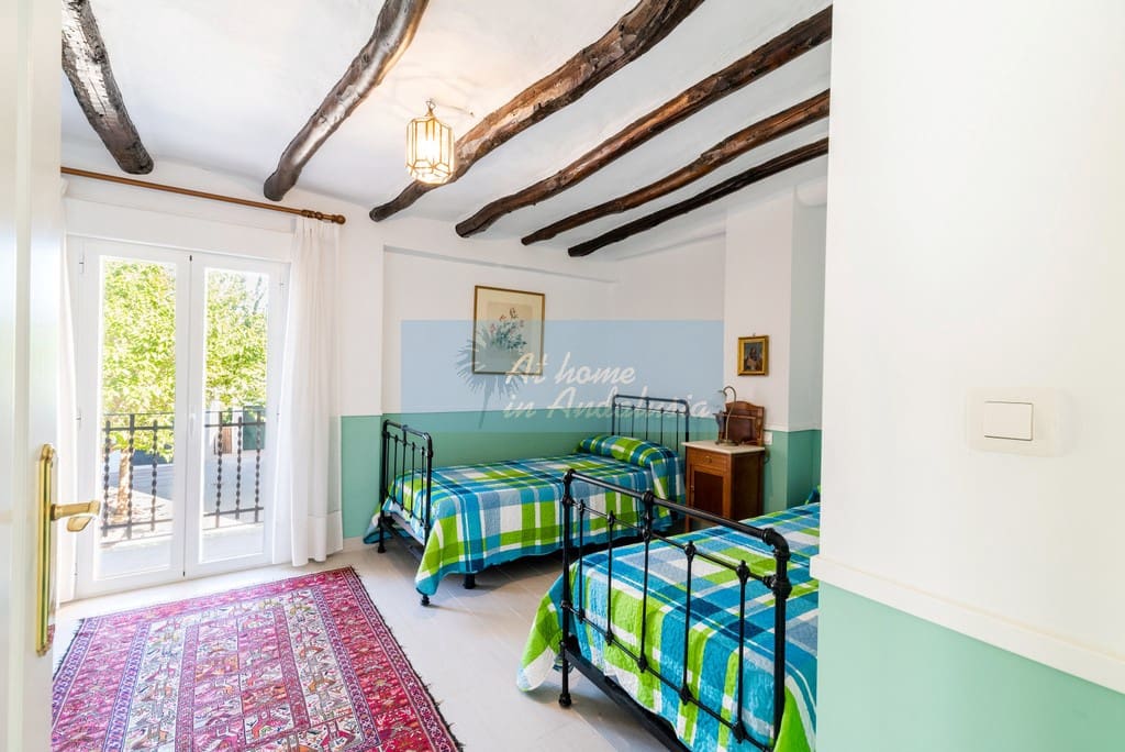 5 bedroom Townhouse for sale in Lecrin - € 390,000 (Ref: 8245898)