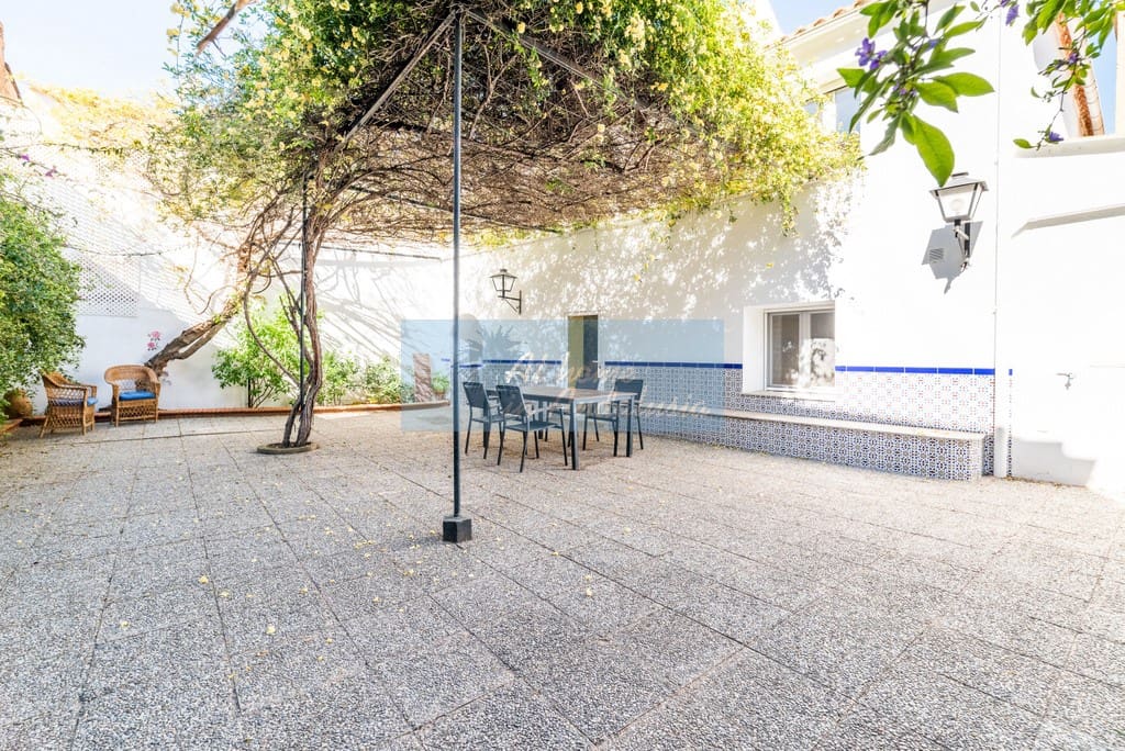 5 bedroom Townhouse for sale in Lecrin - € 390,000 (Ref: 8245898)