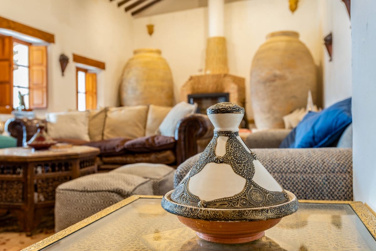 5 soveværelse Villa til salg i Melegis med swimmingpool - € 650.000 (Ref: 8695598)