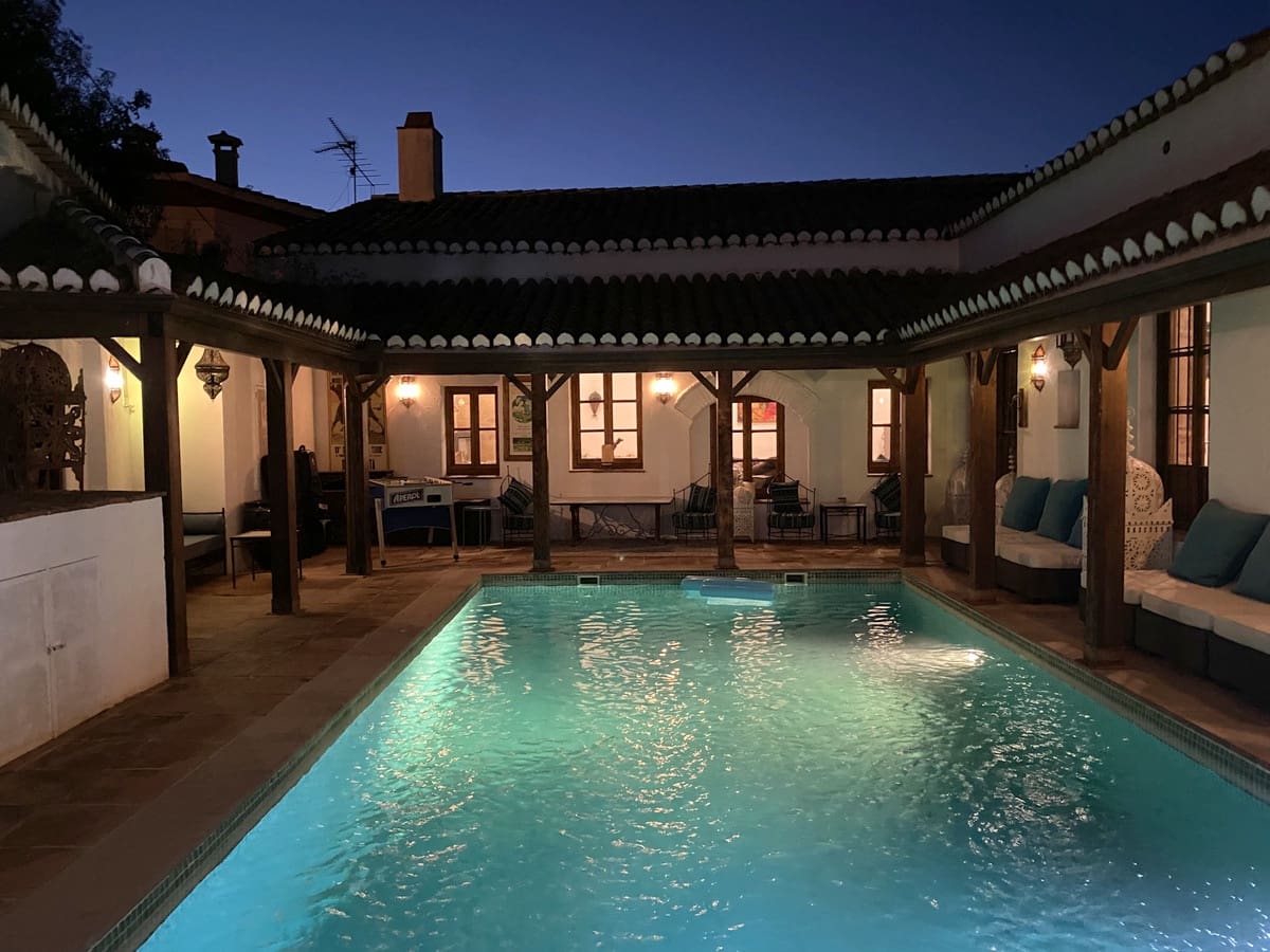 5 soveværelse Villa til salg i Melegis med swimmingpool - € 650.000 (Ref: 8695598)