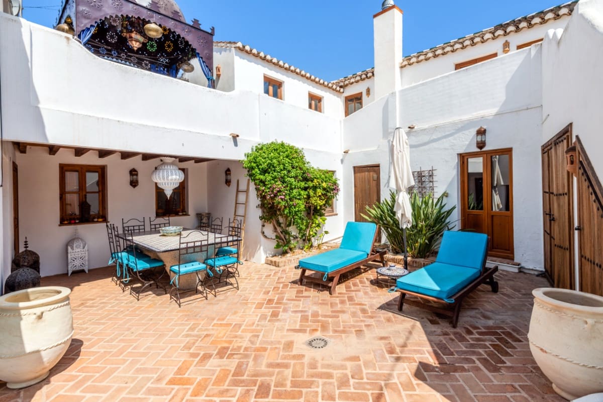 5 soveværelse Villa til salg i Melegis med swimmingpool - € 650.000 (Ref: 8695598)