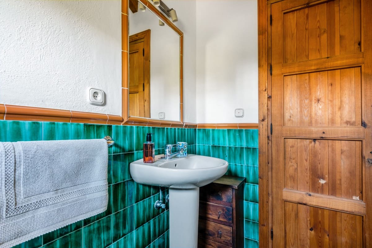 5 soveværelse Villa til salg i Melegis med swimmingpool - € 650.000 (Ref: 8695598)