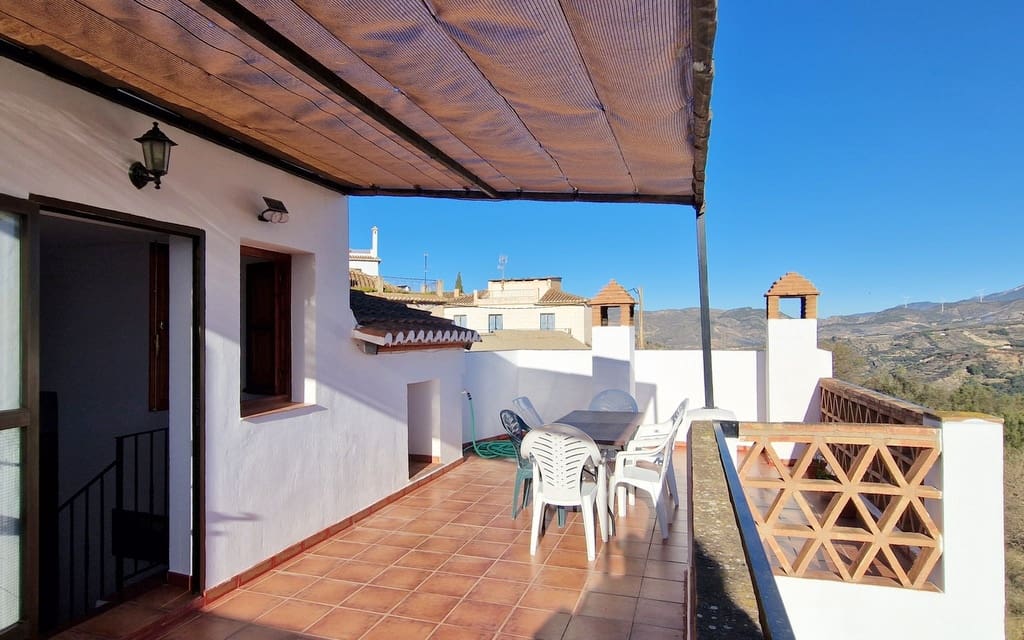 7 soveværelse Guesthouse/B & B til salg i El Pinar med swimmingpool - € 259.000 (Ref: 8776888)