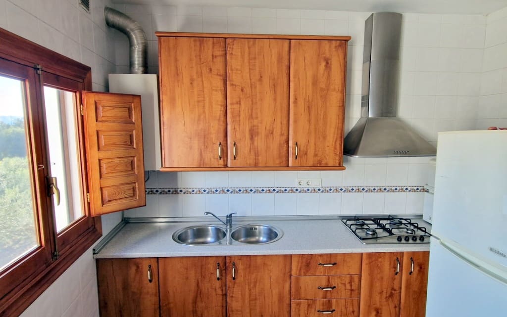 7 soveværelse Guesthouse/B & B til salg i El Pinar med swimmingpool - € 259.000 (Ref: 8776888)