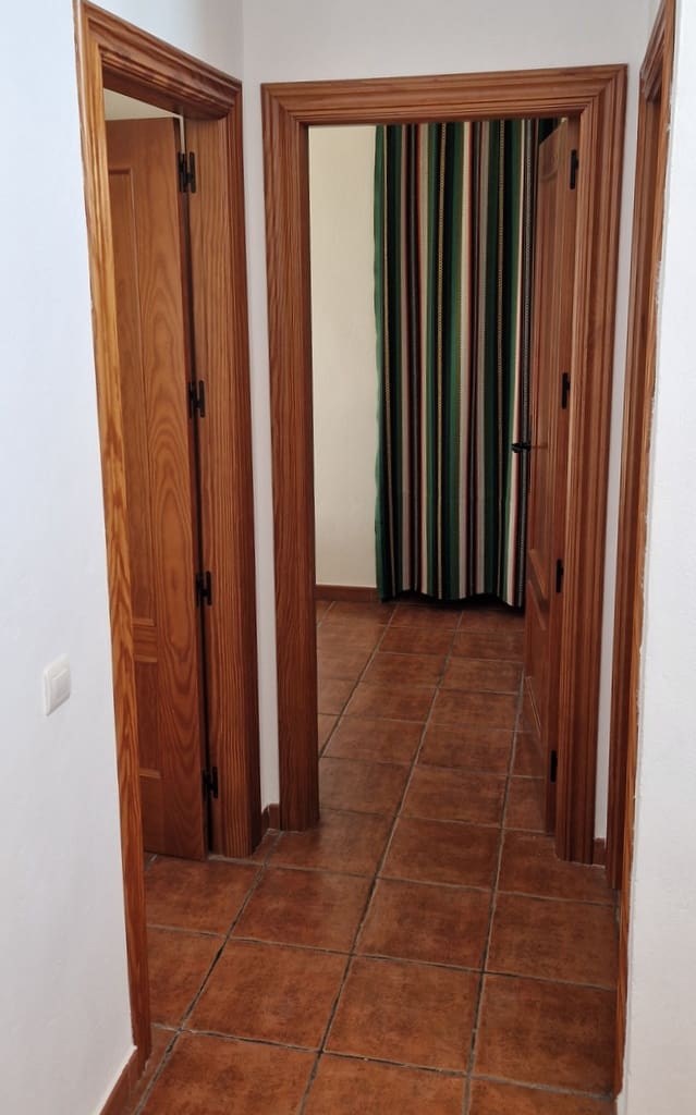 7 soveværelse Guesthouse/B & B til salg i El Pinar med swimmingpool - € 259.000 (Ref: 8776888)