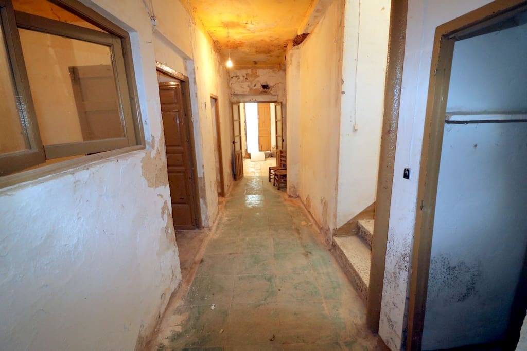 4 soveværelse Byhus til salg i Albunuelas - € 42.000 (Ref: 8855430)