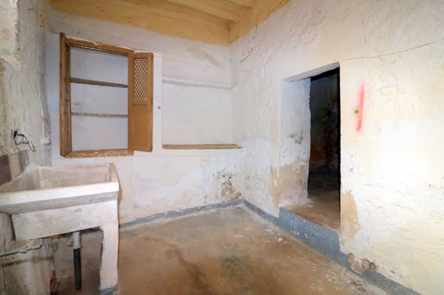 4 soveværelse Byhus til salg i Albuñuelas - € 42.000 (Ref: 8855430)