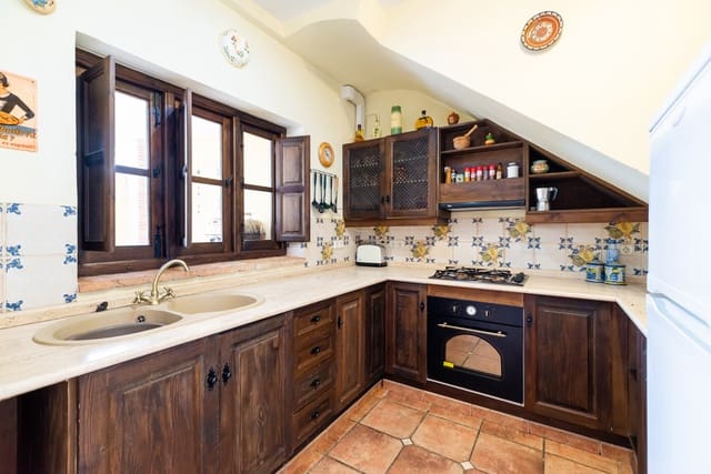 3 camera da letto Casa in vendita in Murchas, Lecrín con piscina - 165.000 € (Rif: 9093314)