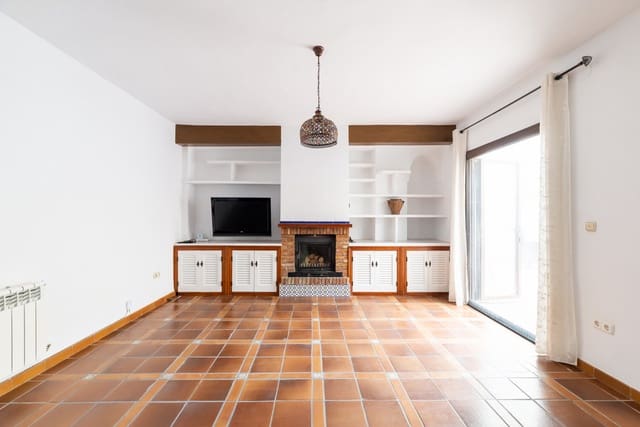 Casa de 3 habitaciones en Nigüelas en venta - 210.000 € (Ref: 9101233)