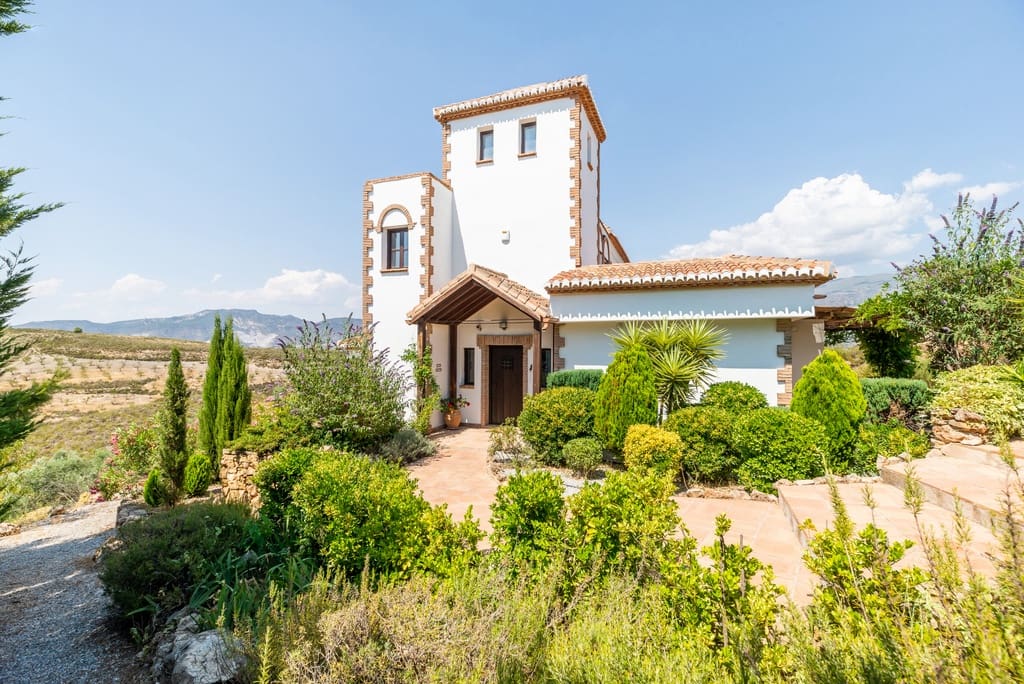 3 soveværelse Finca/Landehus til salg i Villamena med swimmingpool garage - € 495.000 (Ref: 9113582)