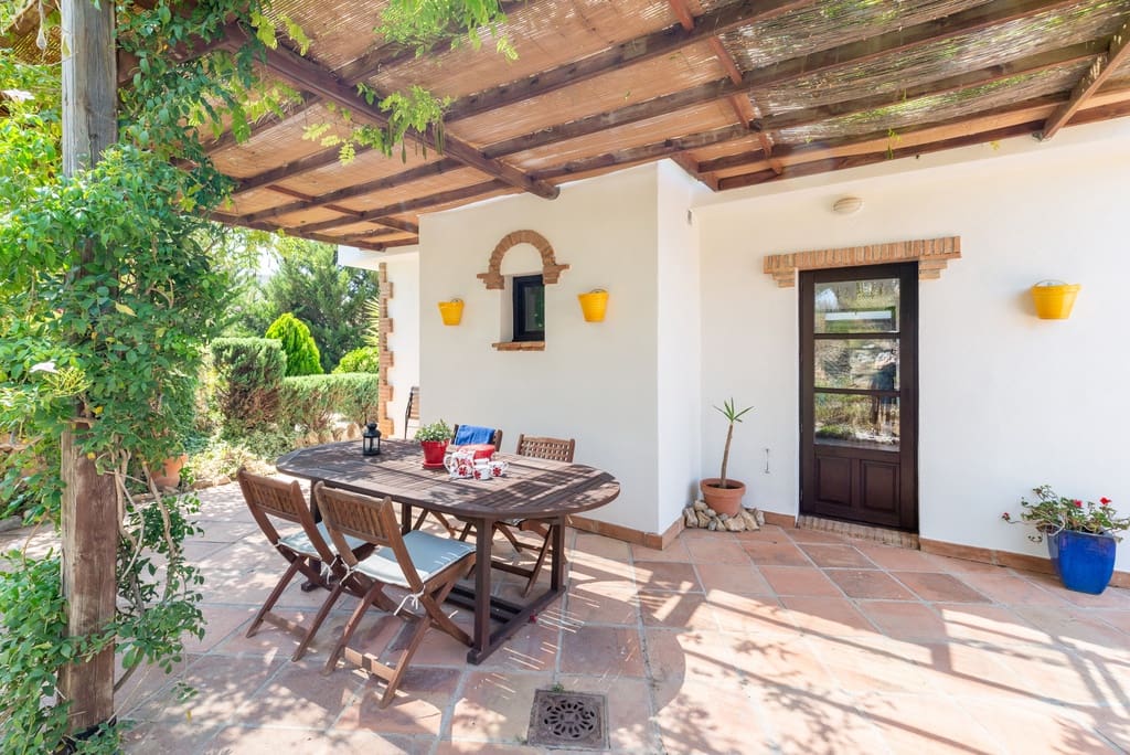 3 soveværelse Finca/Landehus til salg i Villamena med swimmingpool garage - € 495.000 (Ref: 9113582)