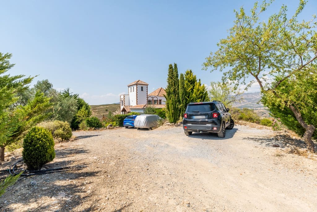 3 soveværelse Finca/Landehus til salg i Villamena med swimmingpool garage - € 495.000 (Ref: 9113582)