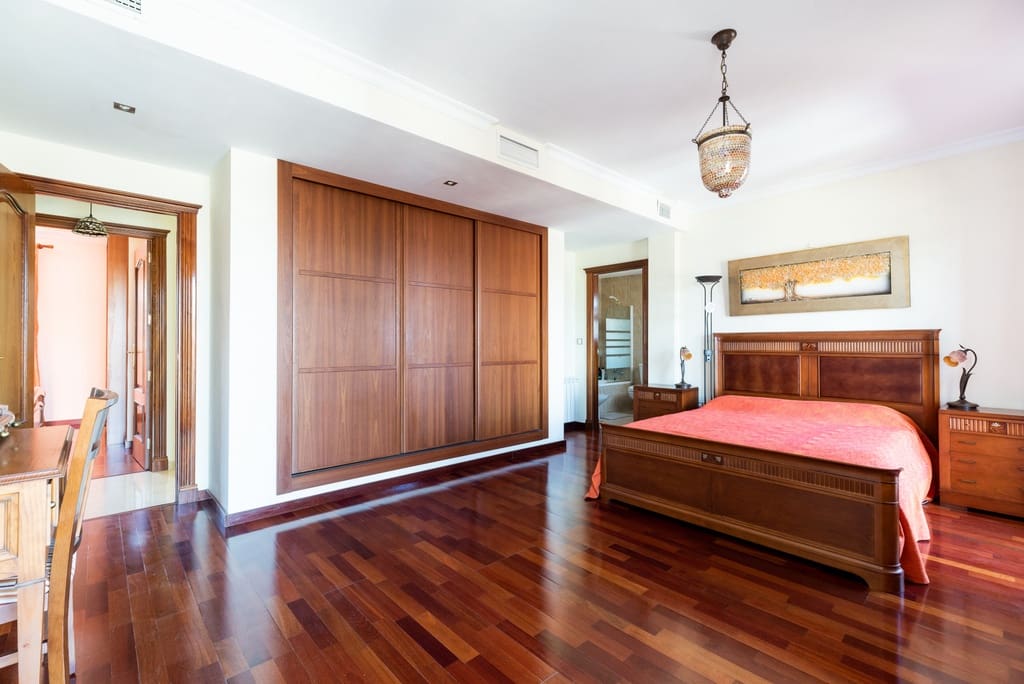 5 soveværelse Villa til salg i Dilar med swimmingpool garage - € 399.000 (Ref: 9141883)