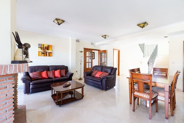 5 soveværelse Villa til salg i Dílar med swimmingpool garage - € 399.000 (Ref: 9141883)