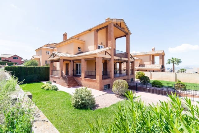 5 soveværelse Villa til salg i Dílar med swimmingpool garage - € 399.000 (Ref: 9141883)