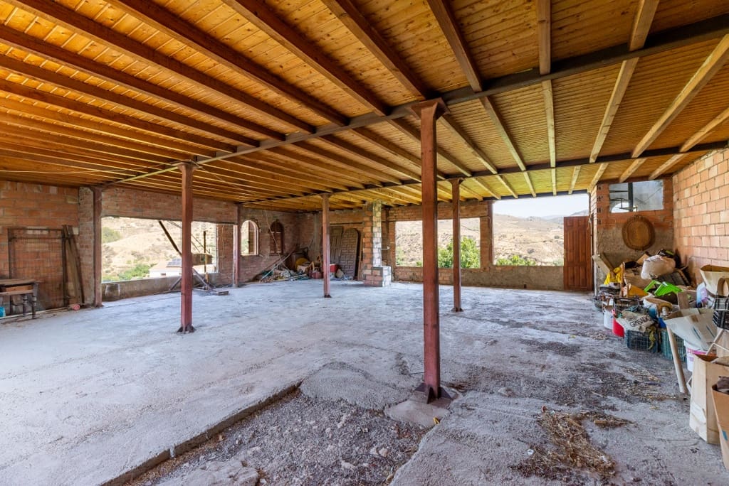 4 soveværelse Byhus til salg i Restabal med garage - € 250.000 (Ref: 9164449)